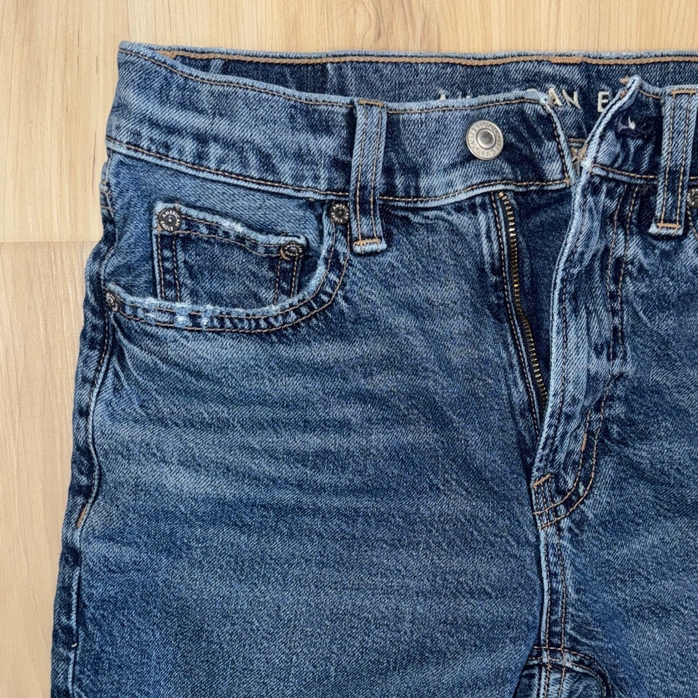 American Eagle Low Rise Baggy- Size 0 - Picture 6 of 10